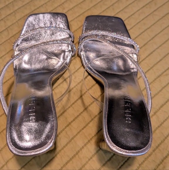 Billini Reva Silver Slip On Mule Women's Rhinestones Heels Size 7 Sparkly Shoes - Picture 8 of 16